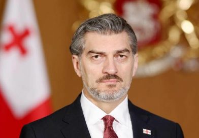 Gürcüstanda mitinq və nümayişlərin keçirilməsi ilə bağlı qanunvericiliyə edilən dəyişikliklər Prezident seçilmiş Mixeil Kavelaşvili tərəfindən imzalanıb. Gürcüstanda mitinq və nümayişlərin keçirilməsi ilə bağlı qanunvericiliyə edilən dəyişikliklər Prezident seçilmiş Mixeil Kavelaşvili tərəfindən imzalanıb.