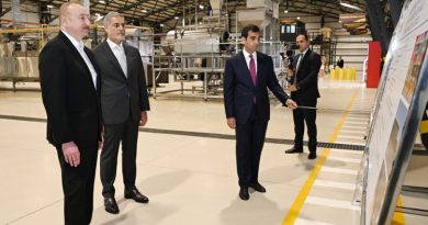 Prezident İlham Əliyev Bakıda müxtəlif növ və çeşiddə qəlyanaltı məhsullarının istehsalı zavodunun açılışında iştirak edib