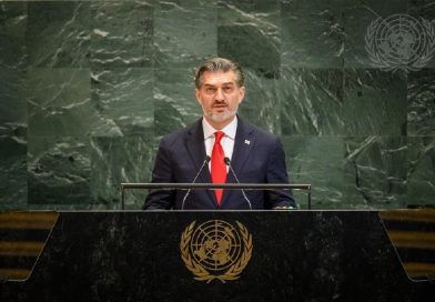 Gürcüstanın Prezidenti Mixeil Kavelaşvili BMT tribunasında Gürcüstan ərazilərinin işğal faktından danışaraq Abxazlar və osetinlərə müraciət edib