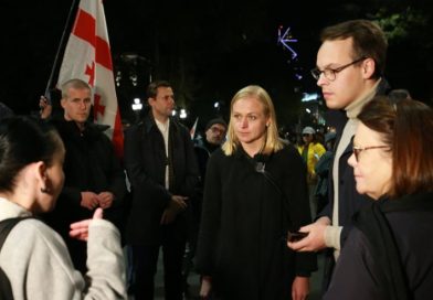 Tbilisidə aksiyaya qoşulan Finlandiya XİN rəhbəri cərimələnib